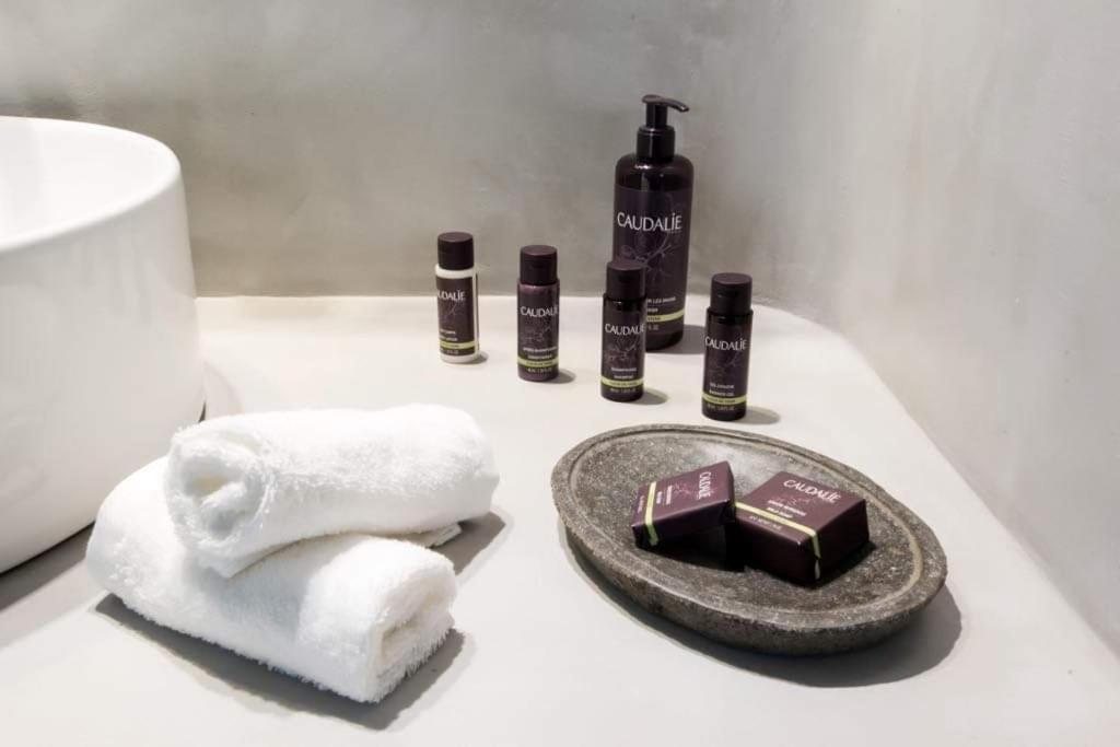 Jonaz Rooms & Suites Mykonos Town Екстер'єр фото