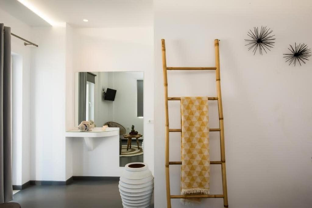 Jonaz Rooms & Suites Mykonos Town Екстер'єр фото
