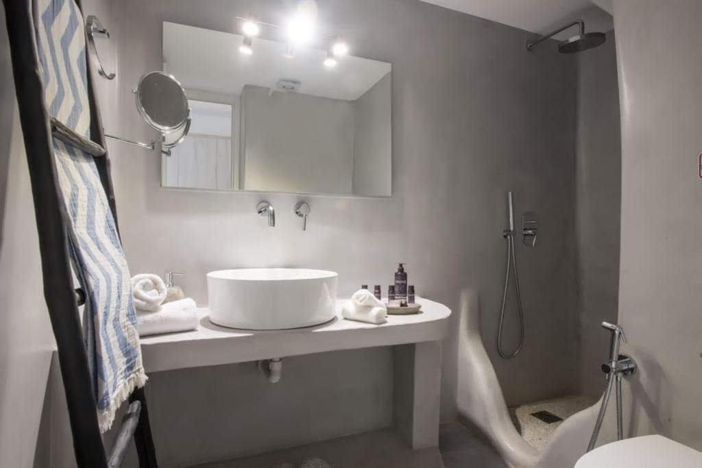 Jonaz Rooms & Suites Mykonos Town Екстер'єр фото